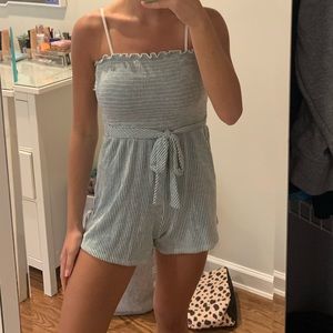 Strapless romper